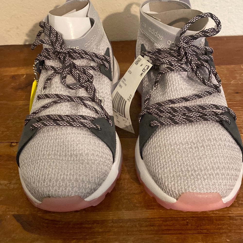 Adidas Quesa running shoes